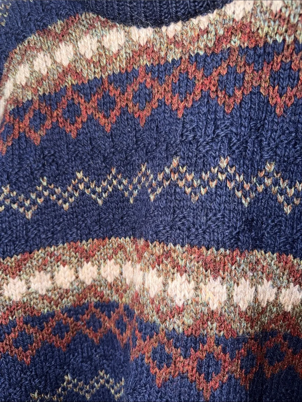 Vintage Icelandic Men's Navy Fair Isle Knit Sweater - Classic Winter Pullover